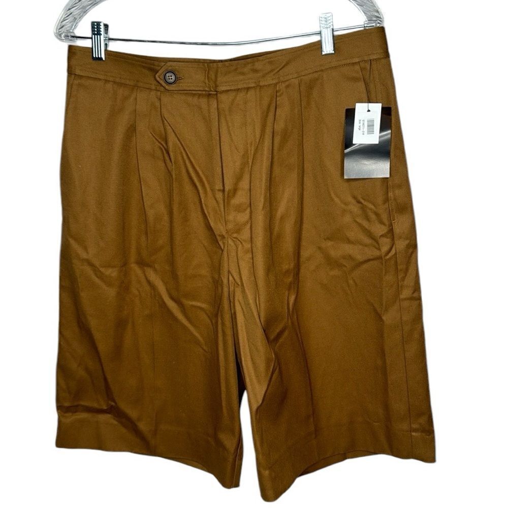 King & Tuckfield 100% Cotton High Waisted Bermuda Shorts. Size Large.